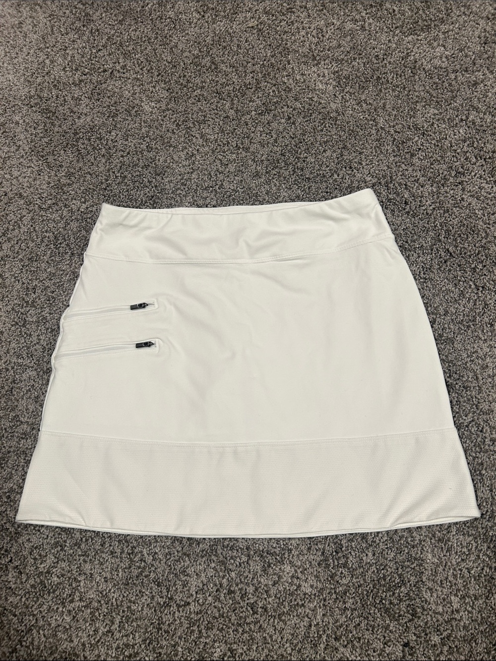Athleta White Athletic Skort with Dual Zip Pockets M
